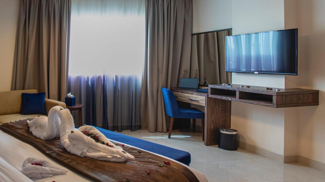 Viola Hotel Apartments 샤르자 외부 사진
